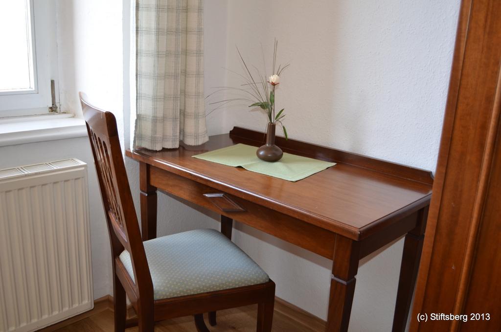 Stiftsberg - Bildungs- Und Freizeitzentrum Kyllburg ภายนอก รูปภาพ