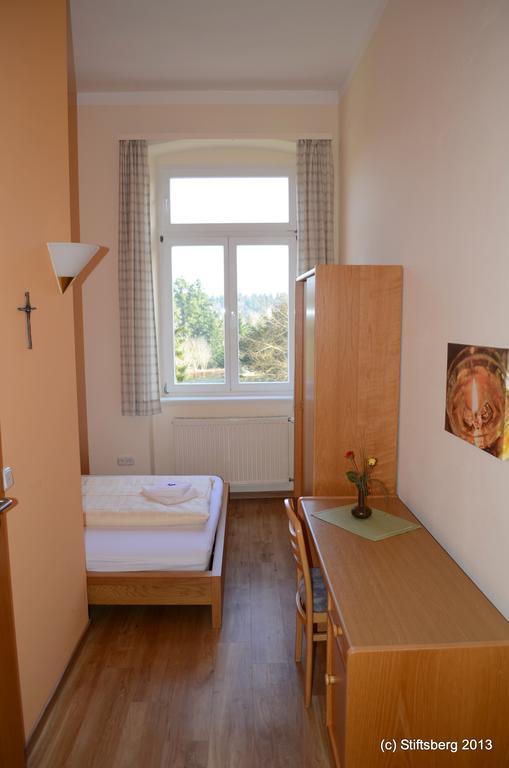 Stiftsberg - Bildungs- Und Freizeitzentrum Kyllburg ภายนอก รูปภาพ