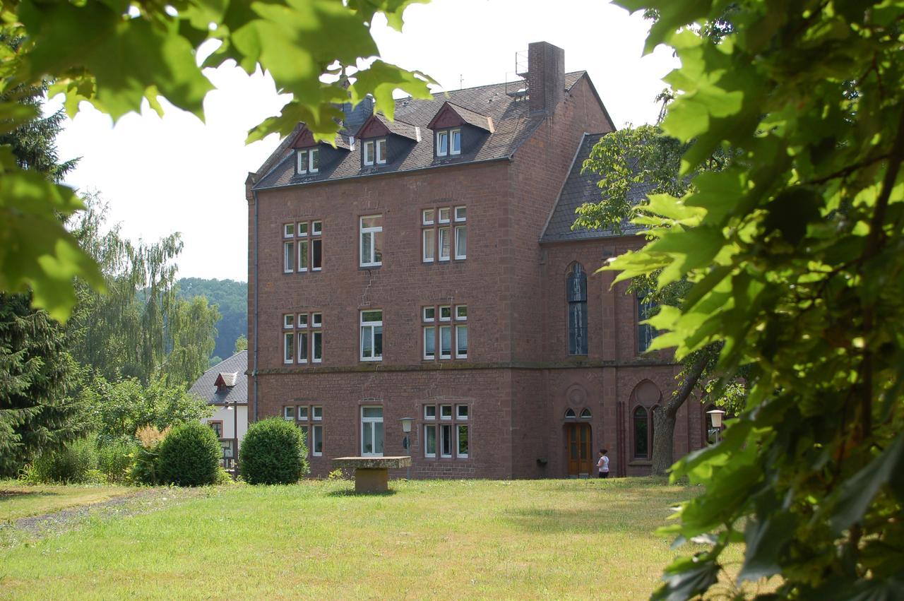 Stiftsberg - Bildungs- Und Freizeitzentrum Kyllburg ภายนอก รูปภาพ